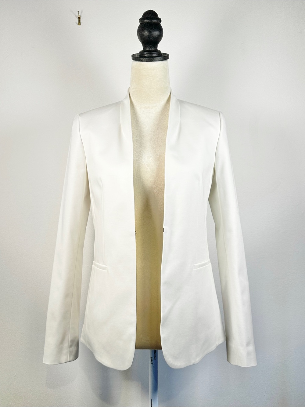 Tahari White Lisbon Open Front Blazer Jacket US 2 NWT